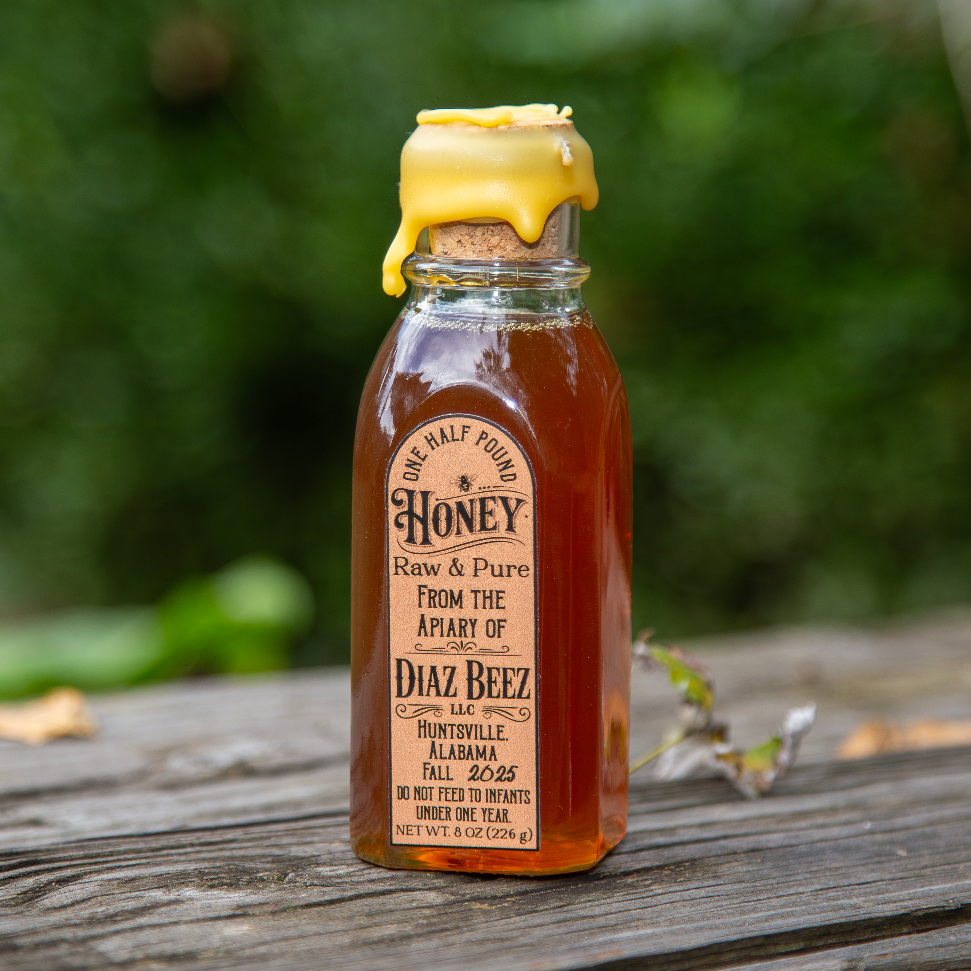 One Half Pound of Local Honey – Diaz Beez